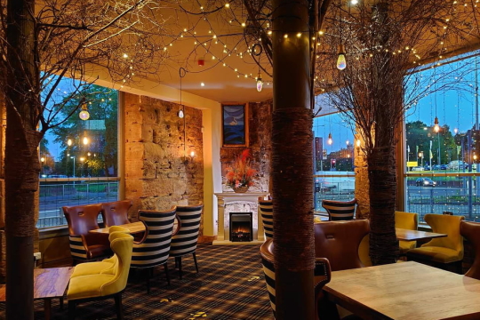 Photograph of Eala Bhán in Glasgow.