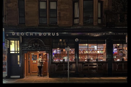 Photograph of Deoch an Dorus in Glasgow.