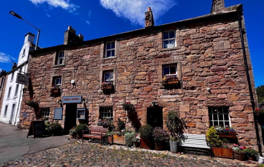 Photograph of Dreel Tavern in Anstruther.