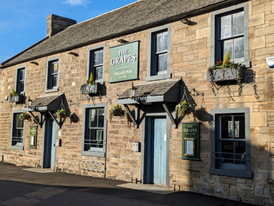 Photograph of The Grapes in East Calder.
