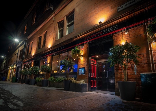 Photograph of Zambretto in Paisley.