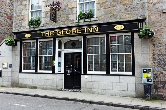 Photograph of The Globe Inn in Aberdeen.
