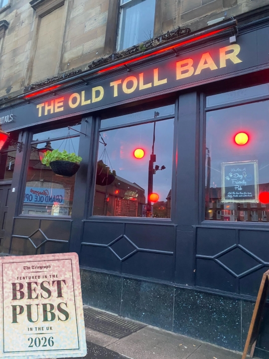 Photograph of The Old Toll Bar in Glasgow.