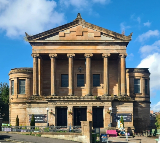 Photograph of Church on the Hill in Glasgow.